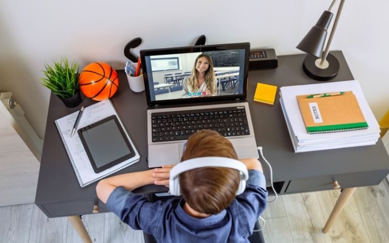 Eğitim Koçu Nedir? Başarıya Giden Yolda Güçlü Bir Rehber